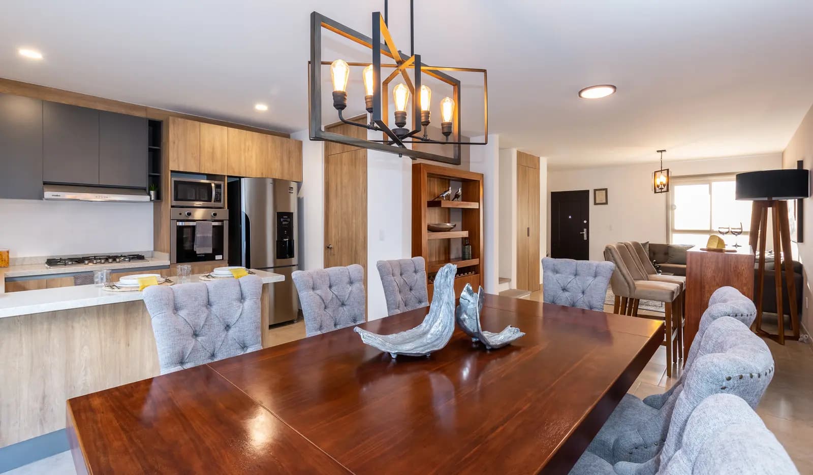 Casa de 3 Recámaras, cada una con Baño · 141 m² — foto 5