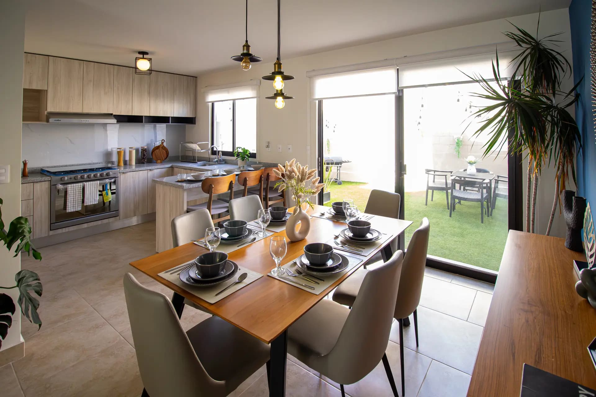 Casa de 4 Recámaras con Recámara en Planta Baja · 121 m² — foto 2