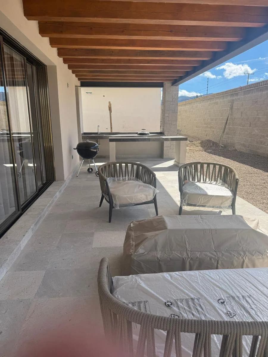 Casa Nueva Amueblada 350 m² · San Miguel de Allende · 3 Recámaras — foto 6